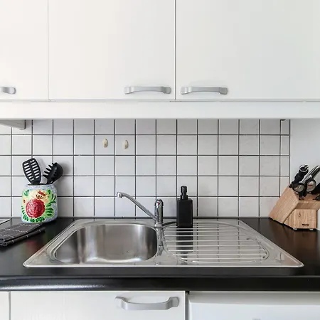 Victoria Apartment By Quokka 360 - Simple And Practical Flat In Locarno Solduno Exterior photo